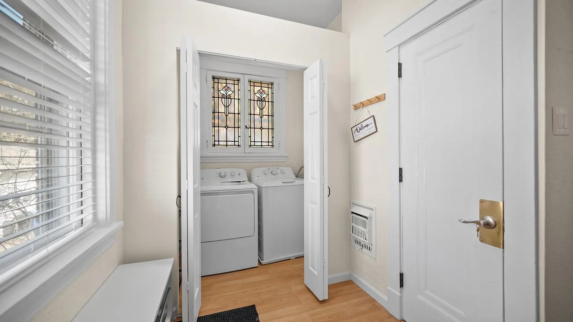 Apartmán Unique Highland Park 2 Bdr Loft Sleeps 5 Pittsburgh 0*,  USA