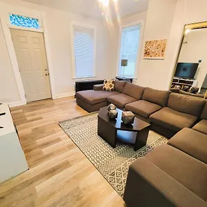  Apartment 2 Bedroom - Off Street Parking - Amazing View Nearby